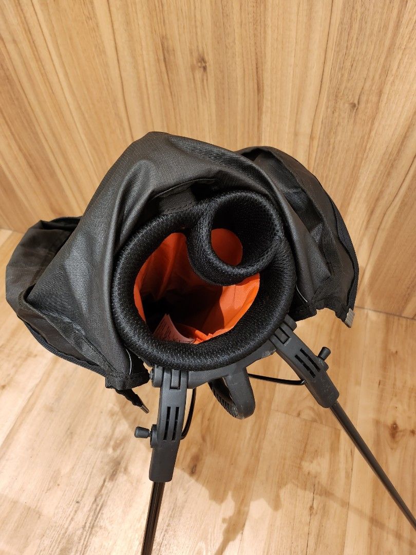 Adidas Sunday Golf Bag, Sports Equipment, Sports & Games, Golf on Carousell