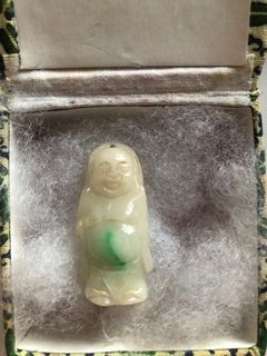 Antique Jade Pendent ( height 3.8cm) 