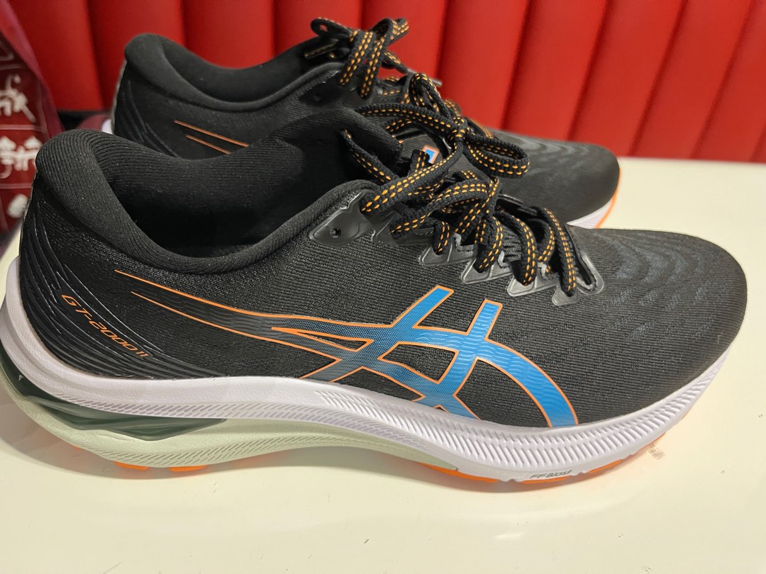 gt2000 v8 ladies running shoes