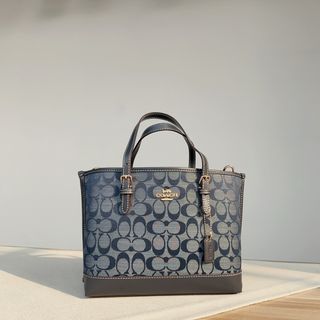 Authentic Coach Mollie 25 Signature Tote Navy