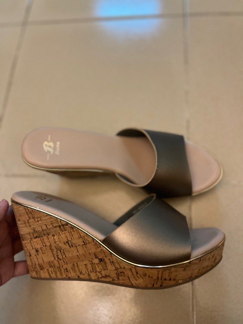 Bata sales wedge heels