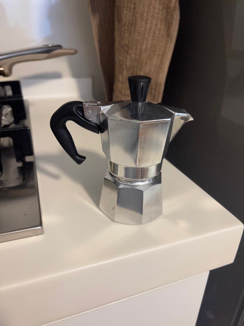 Bialetti Moka Express, 1 Cup, Tv & Home Appliances, Kitchen Appliances,  Coffee Machines & Makers On Carousell