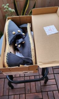 （分類：）位於 。 由 lolahikes 提交（商品編號 1221675055，圖片 1）。簡介： 。