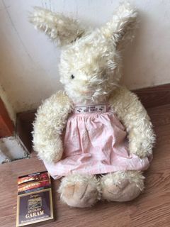 Boneka kelinci brand
