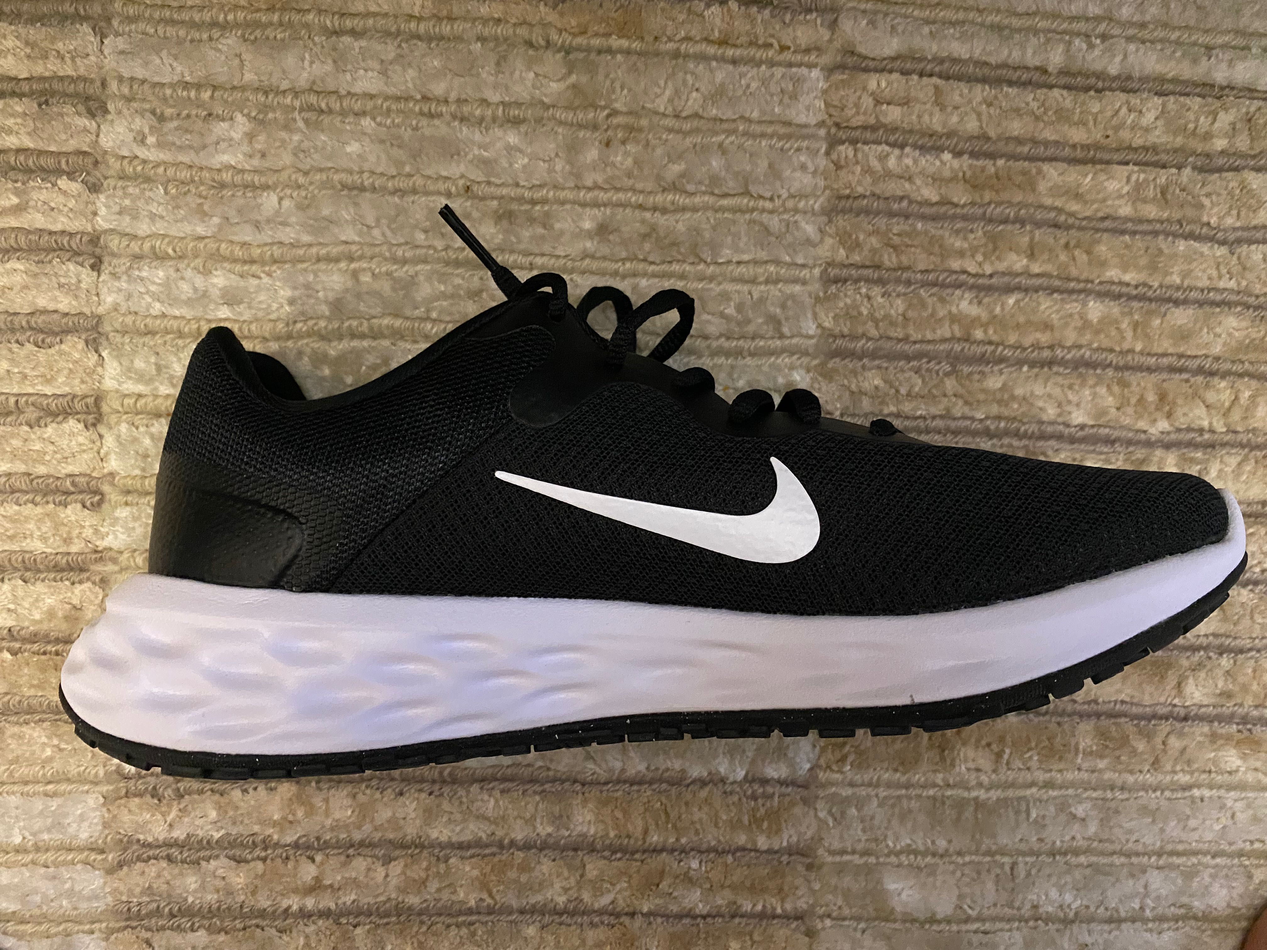 BRAND NEW Nike shoe, Men's Fashion, Footwear, Sneakers on Carousell