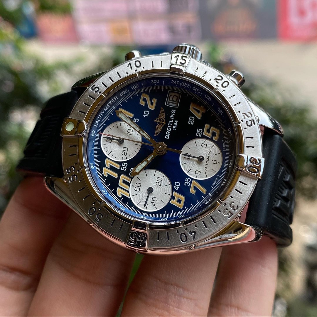 A13335 breitling deals