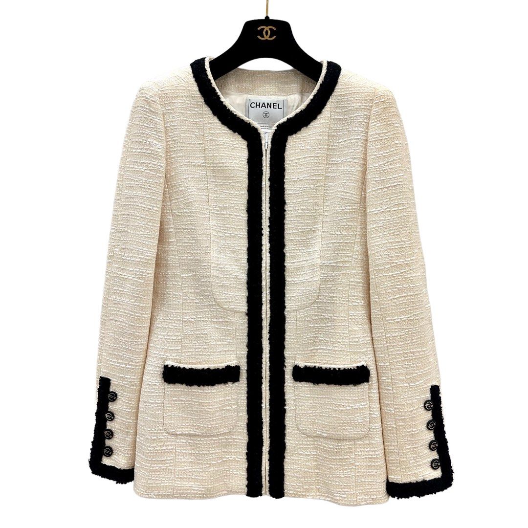 CHANEL 02P Classic Ivory Beige Black Trimming Tweed Jacket 36