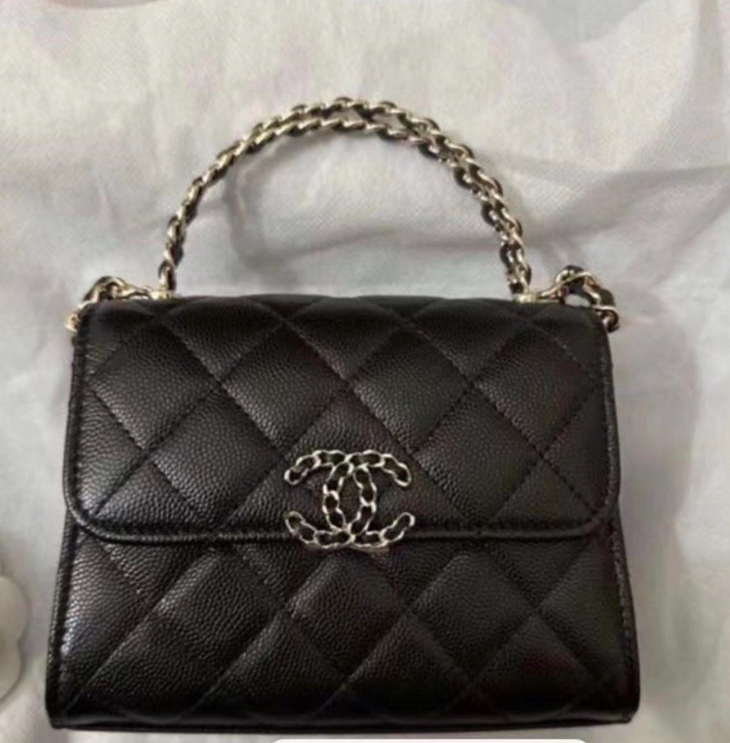 🔥Chanel 23P top handle🔥, Luxury, Bags & Wallets on Carousell
