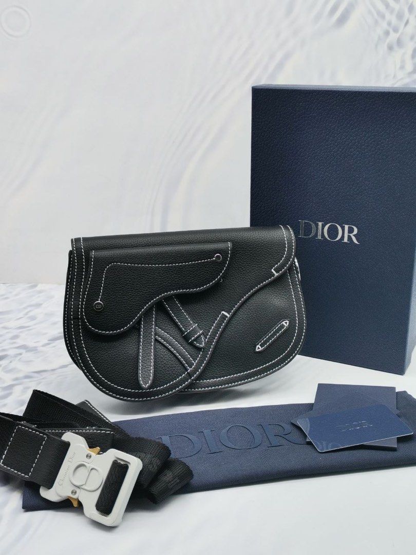 Dior x kaws pouch saddle in black deals