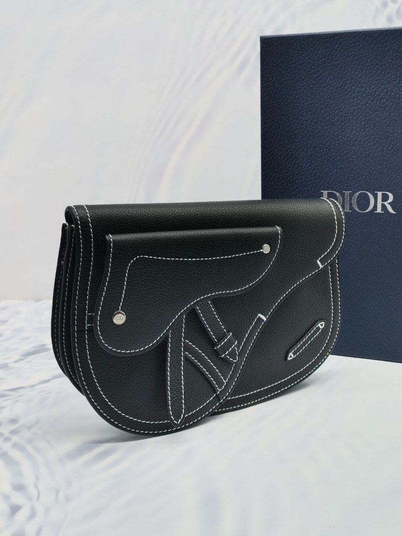 Dior x kaws 2025 pouch saddle