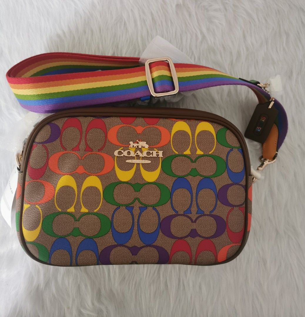 Coach-Signature Rainbow Jamie (Category: Cross-body Bags) located in Quezon City. Submitted by samiganskitchen (Listing ID 1221682863, Image 1). Description: ✅💯Guaranteed Authentic from Canada.