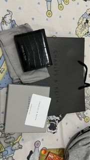 Dompet Charles & Keith