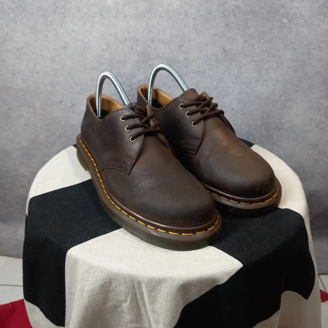 DR MARTENS CRAZY HORSE, Fesyen Pria, Sepatu Sepatu Boot di Carousell