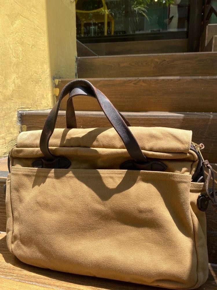 Filson Rugged Twill Original Briefcase (Tan), Men's Fashion, Bags