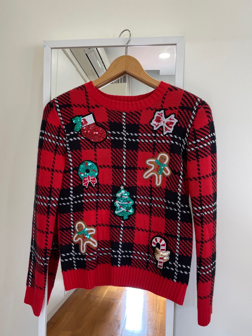 forever 21 christmas sweater!!, Women's Fashion, Coats, Jackets and  Outerwear on Carousell