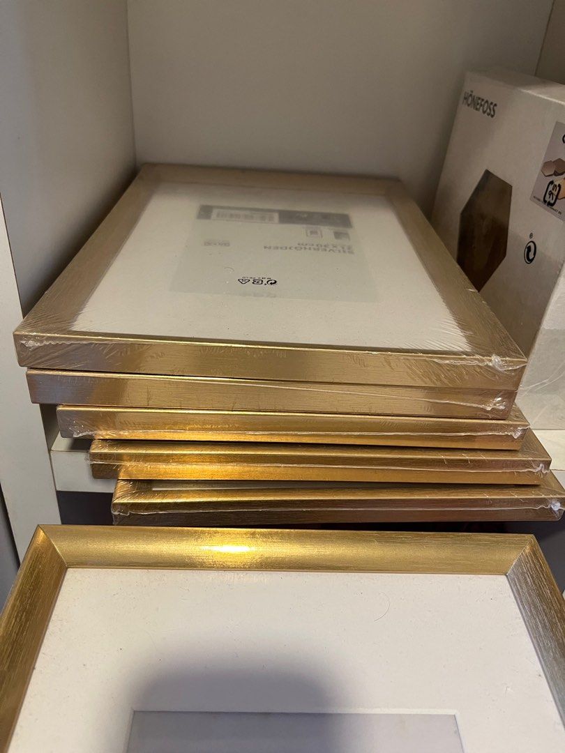 Frames ikea (Category: Frames & Pictures) located in Bangi. Submitted by nabilazakaria89 (Listing ID 1221782356, Image 2). Description: .