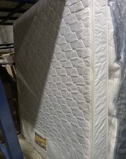 Free delivery Queen Size Mattress