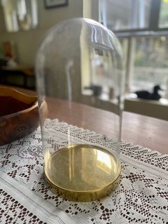 Glass dome with gold base, 26 cm (10 ")