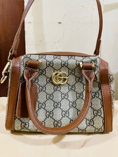 (Category: ) located in . Submitted by pristinetreasures (Listing ID 1221853356, Image 1). Description: .