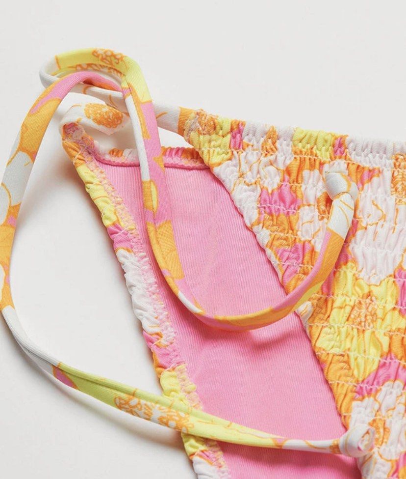 H&M Floral Tie-Tanga Bottom (Category: Bikinis & Swimsuits) located in Camalig. Submitted by patdeclutters (Listing ID 1221706403, Image 2). Description: Brand: H&M Size: XXXS Used once Originally for ₱599.