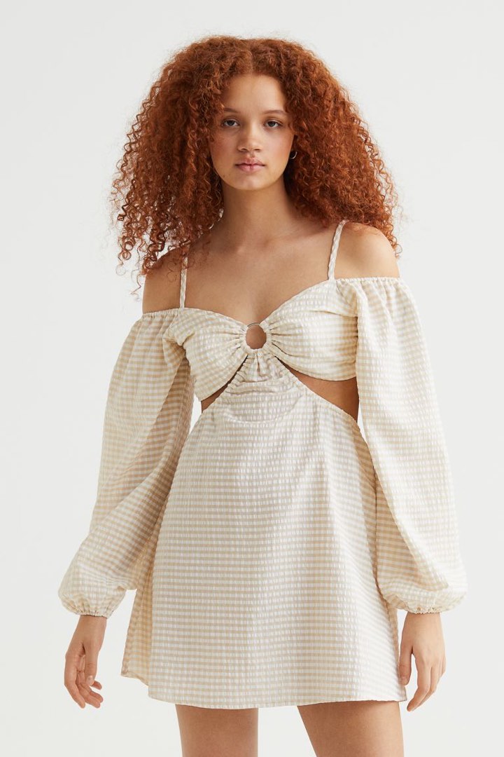 H&M Short Cut-out Dress, Women's Fashion, Dresses & Sets, Dresses on Carousell H&M Short Cut-out Dress, Women's Fashion, Dresses & Sets, Dresses on Carousell