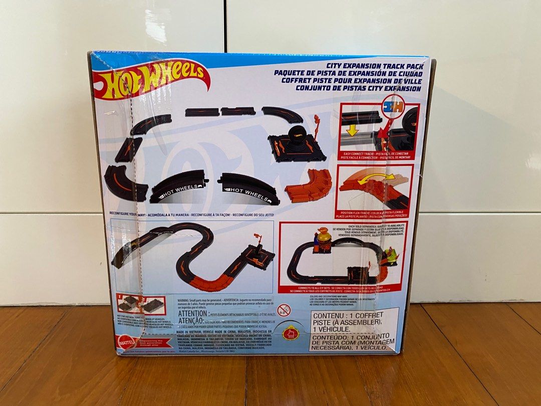 Hot Wheels City Expansion Track Pack Set and Car