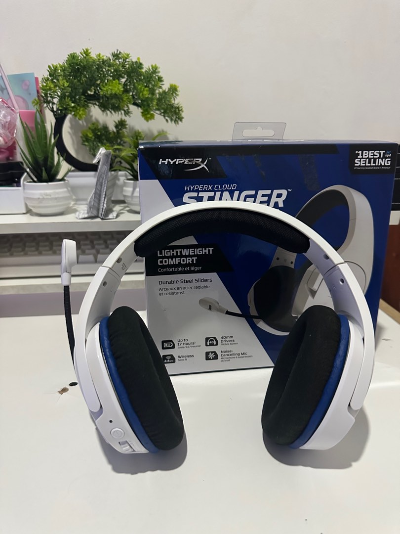 HyperX Cloud Stinger Core Wireless Gaming Headset (White), Audio ...