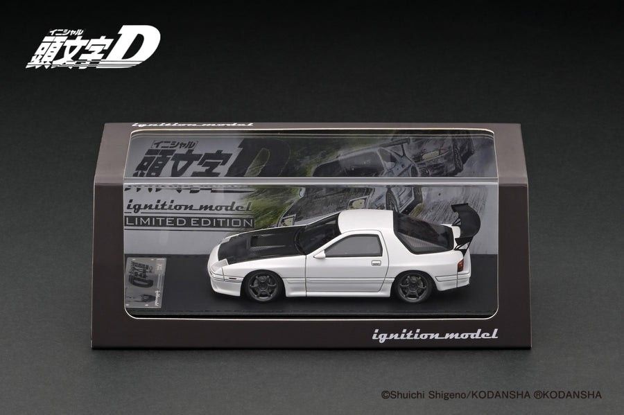Ignition Model 1/43 Initial D Toyota AE86 and RX7 with Figurine (IG