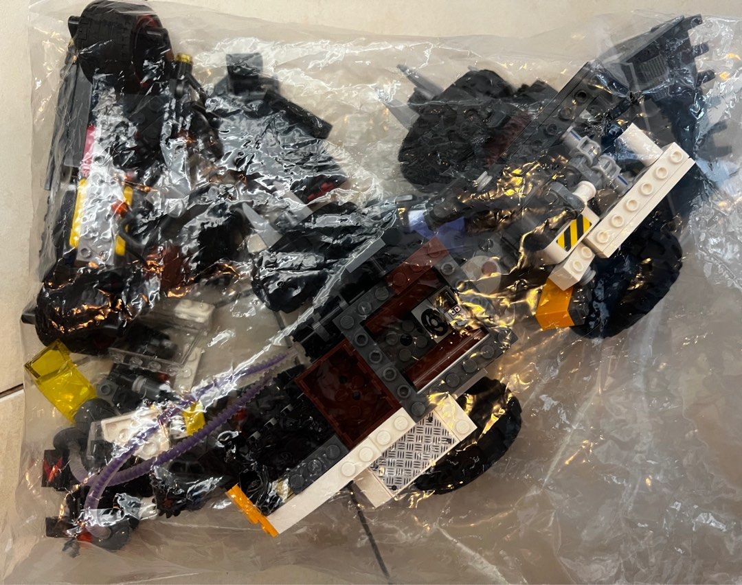 Lego Batman 70915 Two-Face Double Demolition, Hobbies & Toys, Toys ...