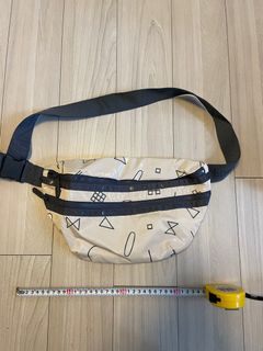 （分類：）位於 。 由 akmcheng 提交（商品編號 1221679042，圖片 1）。簡介： 。