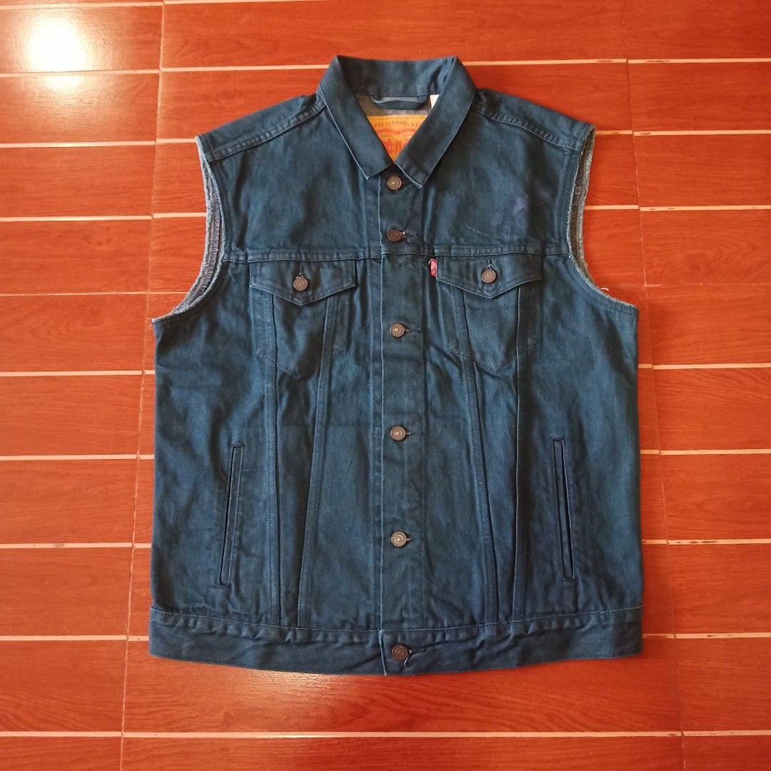 Levi's - Denim Vest Jacket, Men's Fashion, Coats, Jackets and Outerwear on  Carousell
