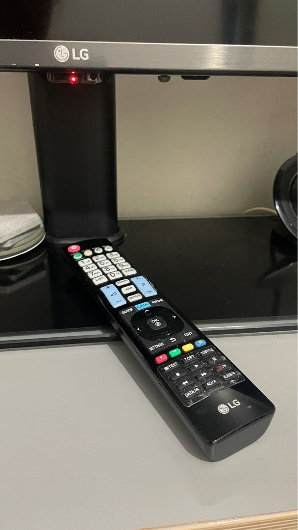LG 40 inch Smart TV, TV & Home Appliances, TV & Entertainment, TV on ...