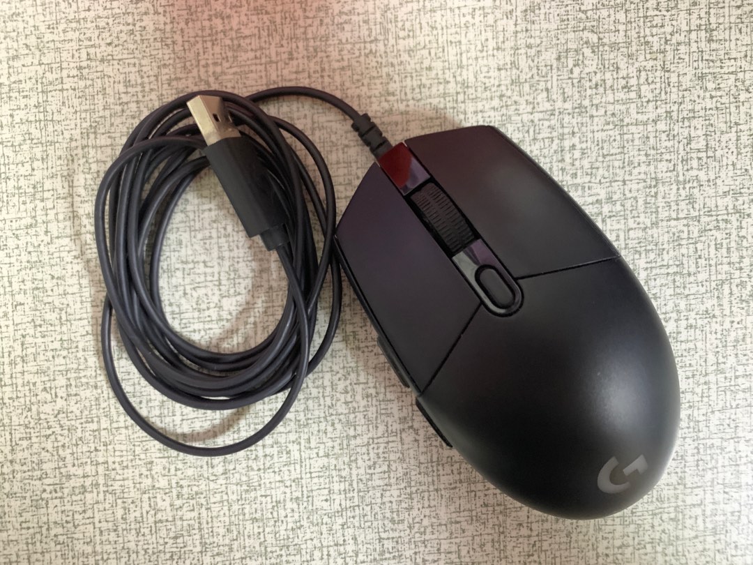 Logitech 羅技 G102 第二代 RGB 遊戲滑鼠 電競滑鼠, 電腦及科技產品, 電腦周邊產品, 電腦滑鼠及相關產品在旋轉拍賣