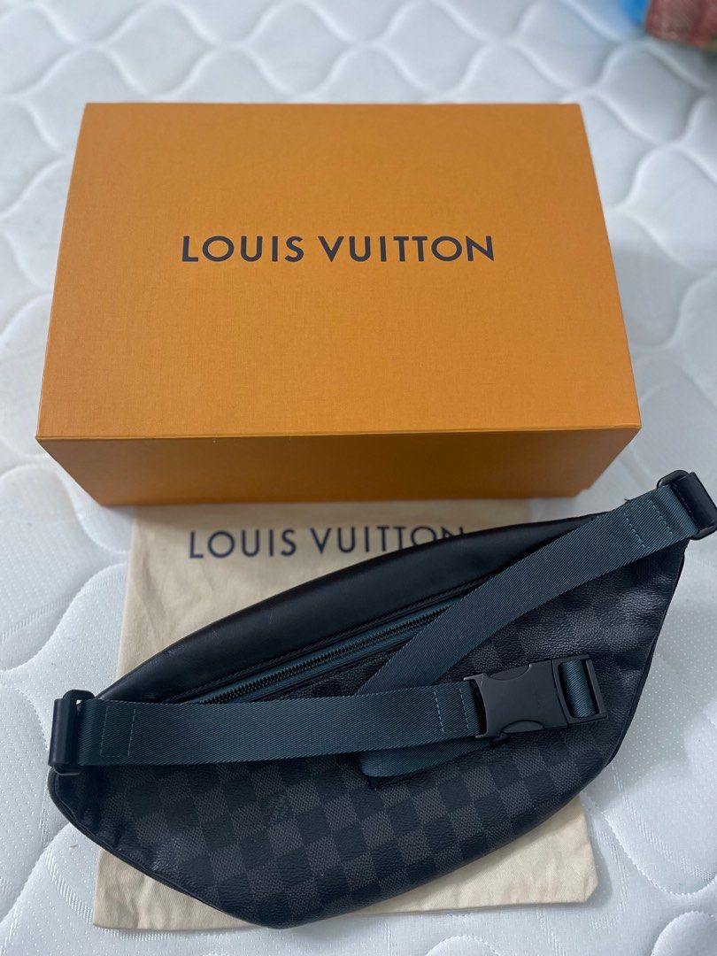 Louis Vuitton Discovery Bumbag Damier Graphite, Luxury, Bags