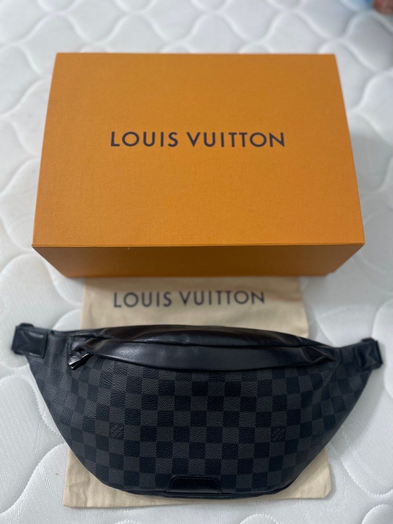 Louis Vuitton Discovery Bumbag Damier Graphite