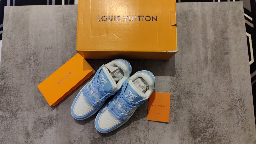 Louis Vuitton Resort Sneaker, 男裝, 鞋, 波鞋- Carousell