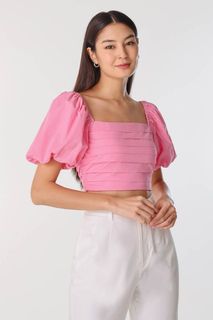 (Category: ) located in . Submitted by shopwithlovee (Listing ID 1221785881, Image 1). Description: .