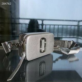 Snapshot Dtm Small Camera Bag In Geranium