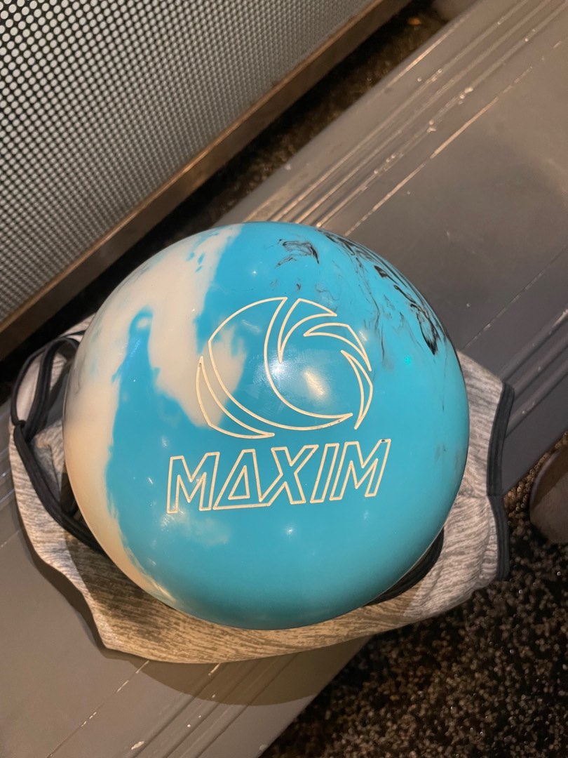 MAXIM EBONITE SPARE BOWLING BALL, Sports Equipment, Sports & Games