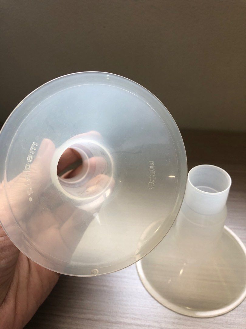 Medela 30mm flange, Babies & Kids, Nursing & Feeding, Breastfeeding