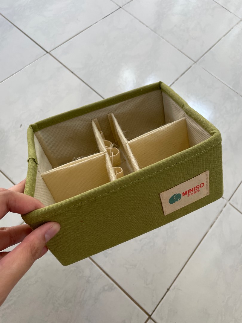 Miniso organizer, Women's Fashion, Jewelry & Organizers, Accessory