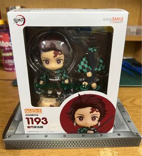 (Category: ) located in . Submitted by SellAndTradeFigures (Listing ID 1221770246, Image 1). Description: .