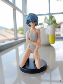 Neon Genesis Evangelion _Rei Ayanami Seaside _Gashapon Anime figure