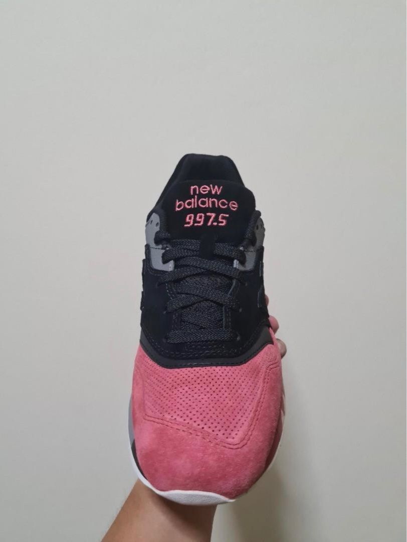 new balance tassie tiger