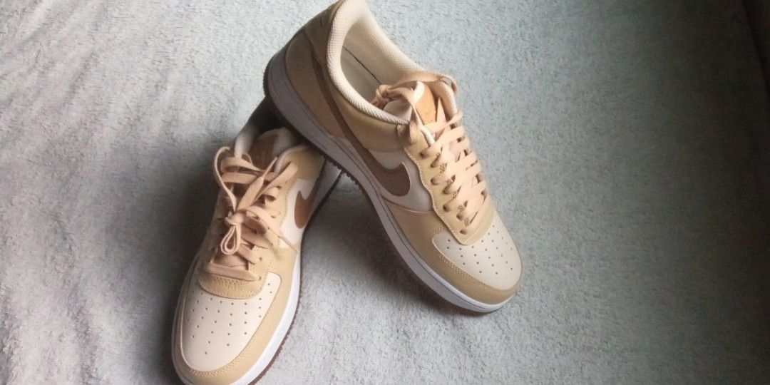 NIKE AIRFORCE 1 '07 LV8 PEARL WHITE/SESAME/WHITE/ALE BROWN, Men's Fashion,  Footwear, Sneakers on Carousell