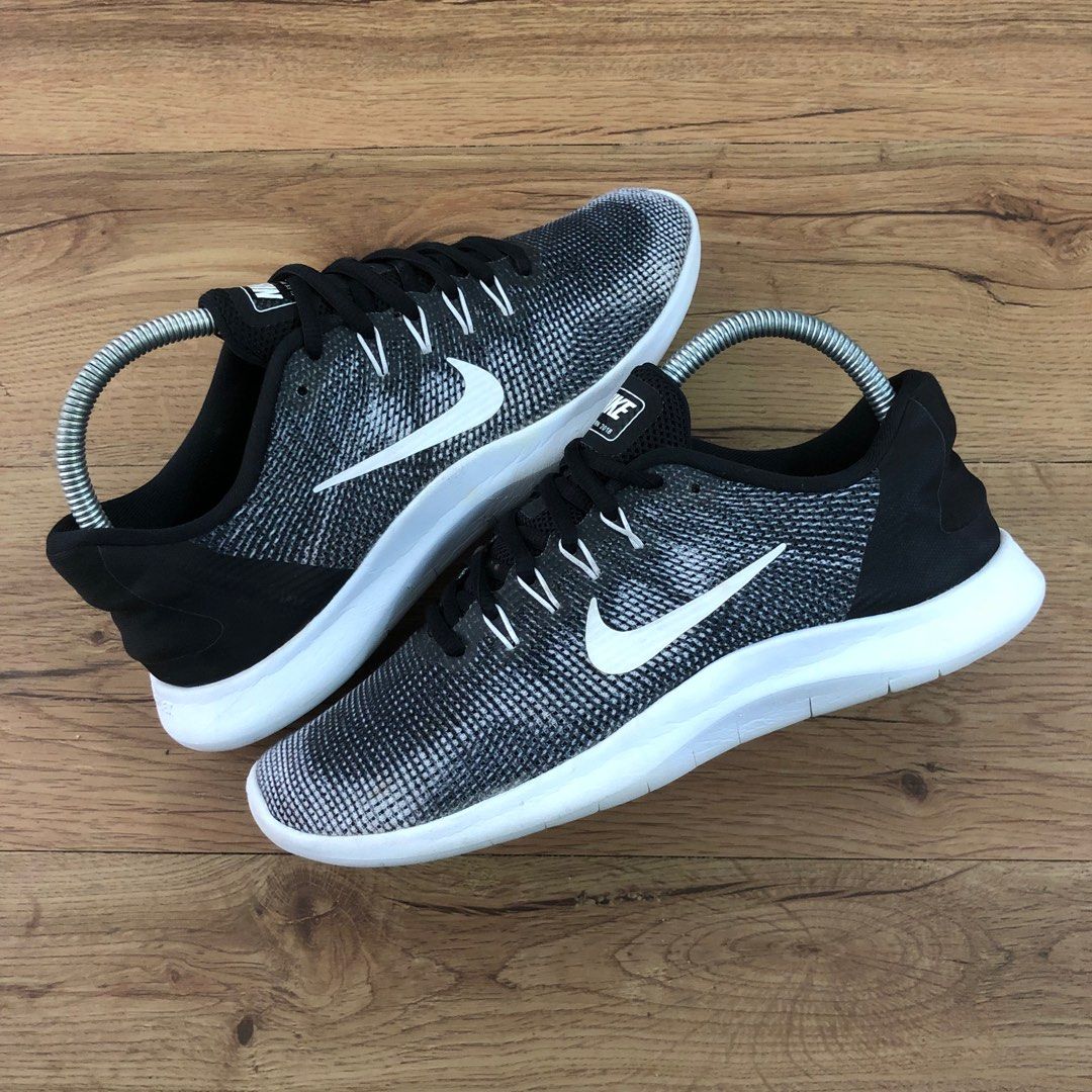 Nike running flex 2018 triple black on sale