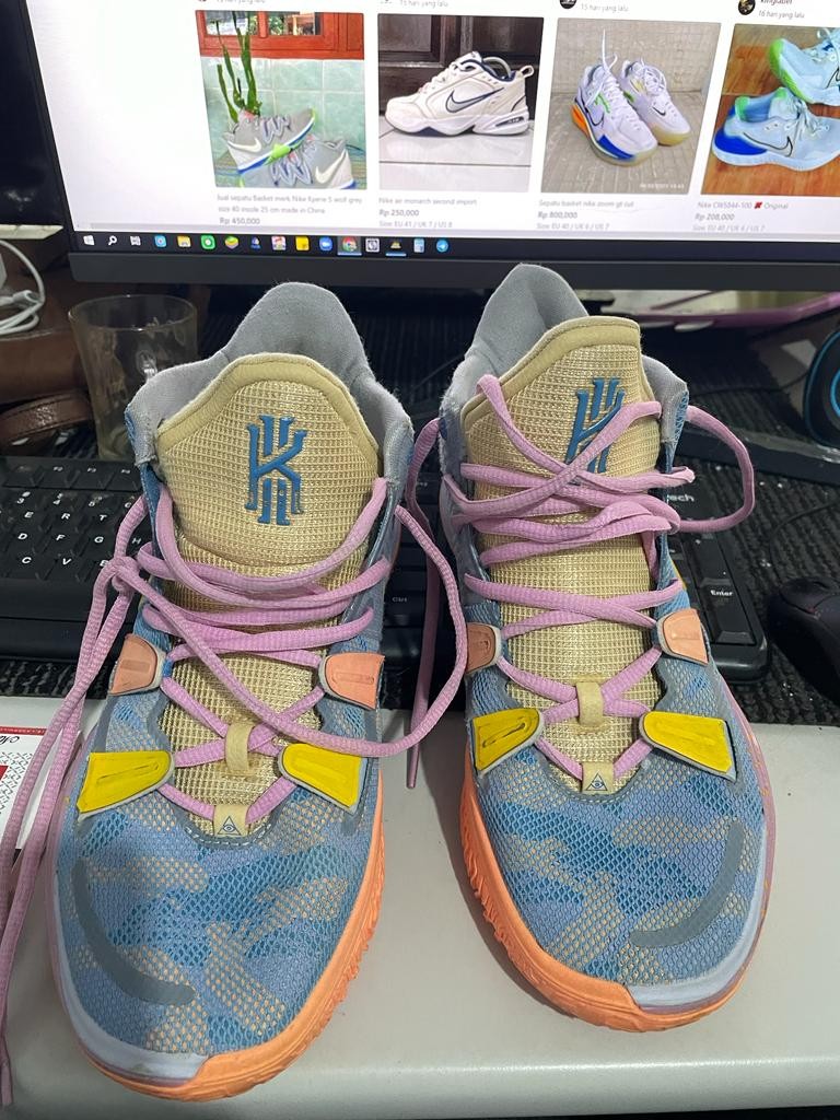 Nike HF on Carousell