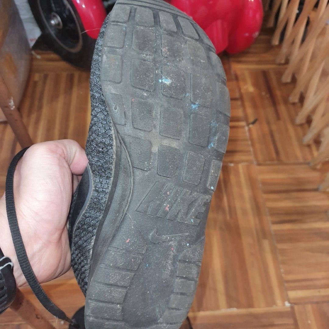 Nike Tanjun size US 8.5 male (Category: Sneakers) located in Quezon City. Submitted by edgars_tailoring (Listing ID 1221689120, Image 3). Description: orig nike tanjun size 8.5 rfs: decluttering.