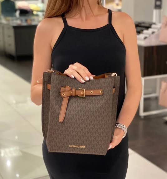 💯ORIGINAL MICHAEL KORS EMILIA SMALL BUCKET DRAWSTRING (Category: Luxury Bags & Wallets) located in Quezon City. Submitted by ashongsstore (Listing ID 1221731134, Image 2). Description: 〽️MICHÁEL K0RS〽️ 🇵🇭ONHAND🇵🇭Buckets ‼️Please look at our pictures as that is exactly what you are purchasing‼️ 💯GUARANTEED ORIGINAL AND AUTHENTIC or TRIPLE YOUR MONEY BACK! Not REPLICA, OEM, TOP GRADE QUALITY, AUTHENTIC QUALITY or Any other Terms to DENOTE FAK