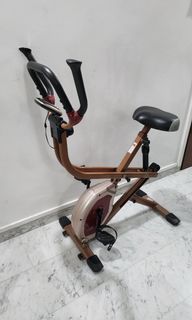 OTO Stationary exercise bicycle